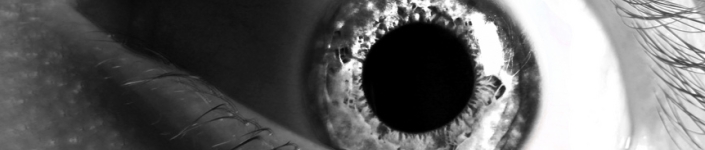 Foto eines bedrohlichen Auges - von Suicine - CC BY